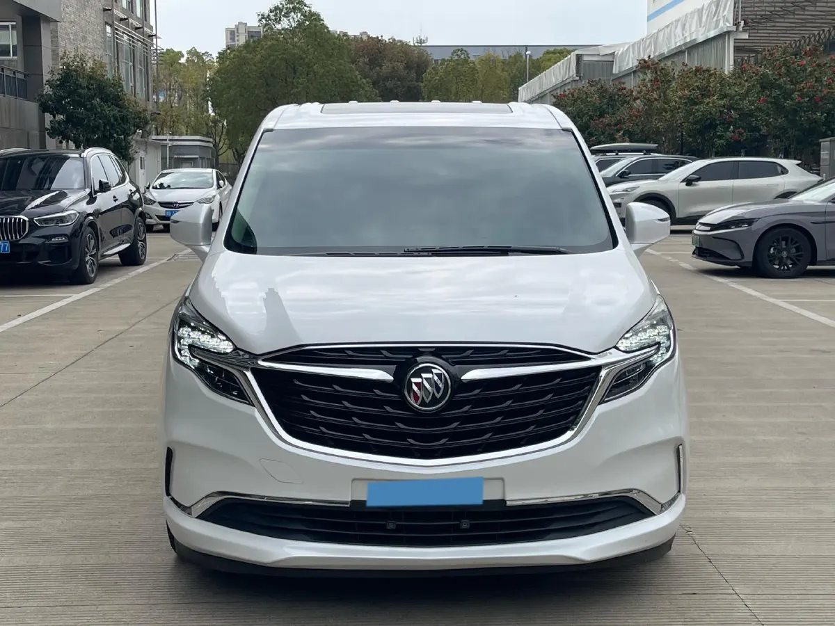 2022 Buick GL8 2.0T 237HP L4 9AT,autocango,china used car exporter,china ev exporter,chinese used car exporter,chinese used ev exporter