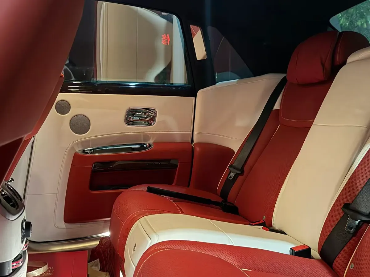 2018 Rolls-Royce Ghost 6.6T 571HP V12 8AT,autocango,china used car exporter,china ev exporter,chinese used car exporter,chinese used ev exporter