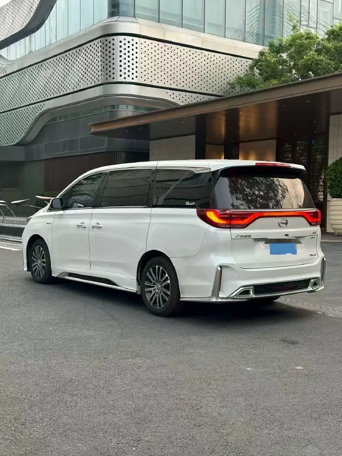 2021 GAC Trumpchi M8 2.0T 252HP L4 8AT,autocango,china used car exporter,china ev exporter,chinese used car exporter,chinese used ev exporter