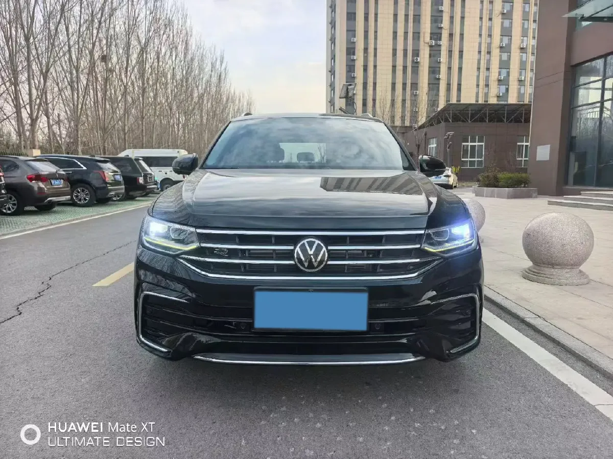 2025 Volkswagen Tiguan L 2.0T 186HP L4 7DCT,autocango,china used car exporter,china ev exporter,chinese used car exporter,chinese used ev exporter