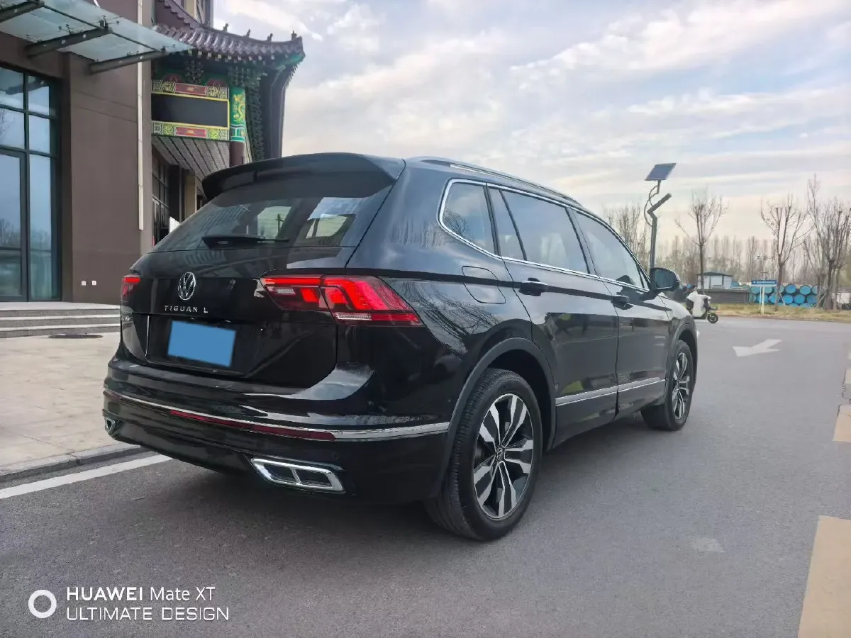 2025 Volkswagen Tiguan L 2.0T 186HP L4 7DCT,autocango,china used car exporter,china ev exporter,chinese used car exporter,chinese used ev exporter
