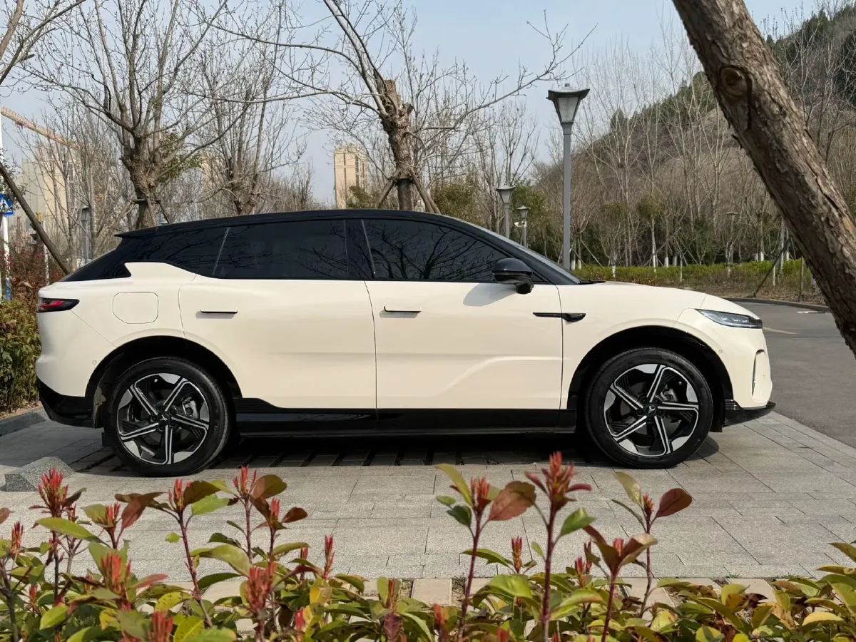 2024 Voyah ZhiYin BEV 109KWH,autocango,china used car exporter,china ev exporter,chinese used car exporter,chinese used ev exporter