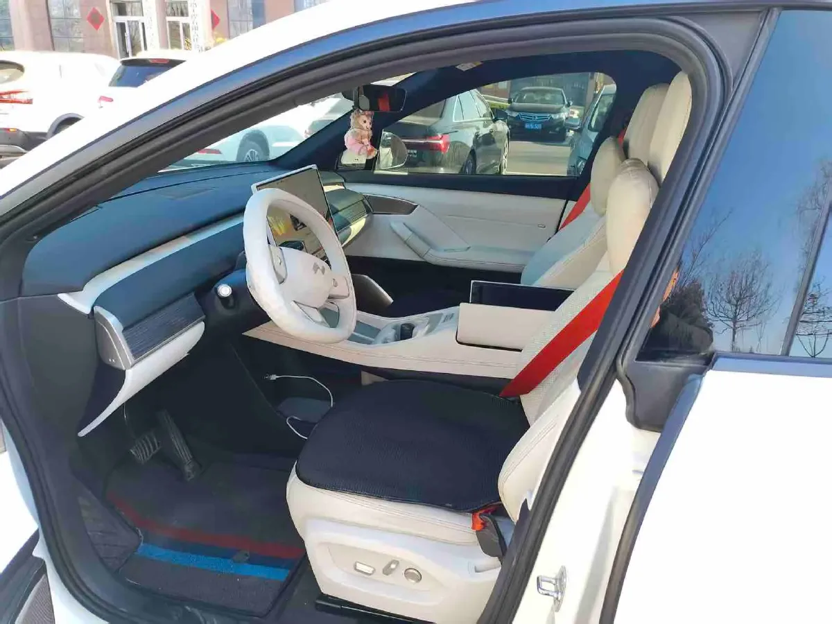 2024 ONVO L60 BEV 60KWH,autocango,china used car exporter,china ev exporter,chinese used car exporter,chinese used ev exporter