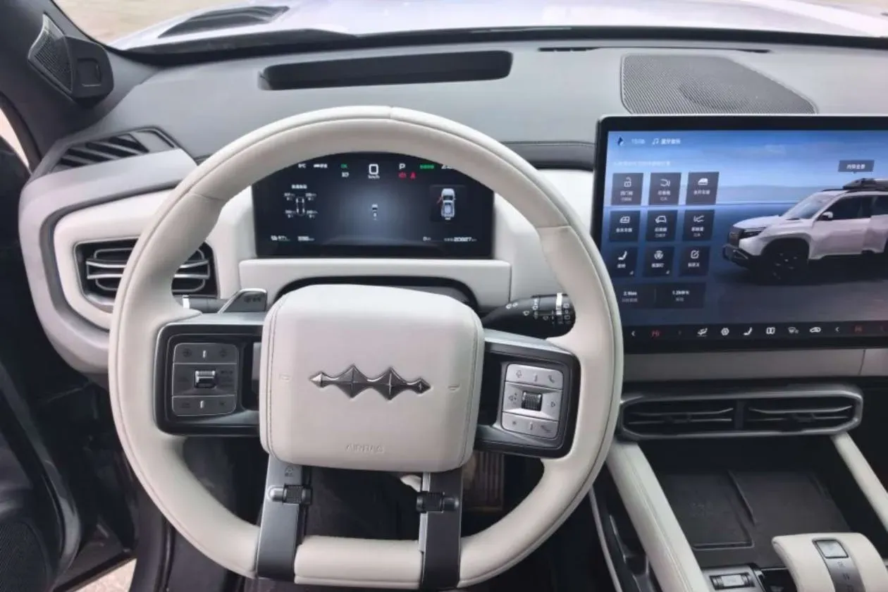 2025 FangChengBao Tai 3 BEV,autocango,china used car exporter,china ev exporter,chinese used car exporter,chinese used ev exporter