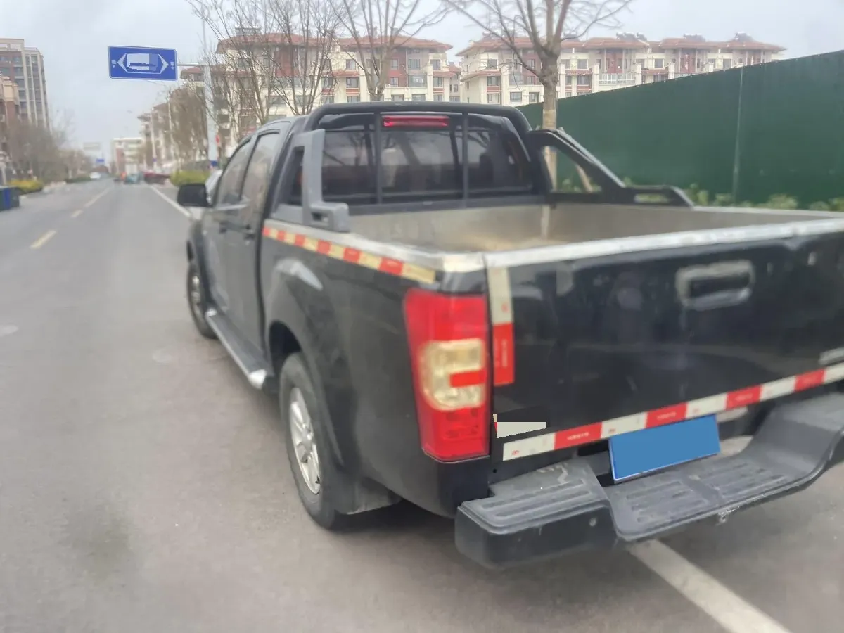 2018 Isuzu RE-MAX Jim 2.8T 116HP L4 5MT,autocango,china used car exporter,china ev exporter,chinese used car exporter,chinese used ev exporter