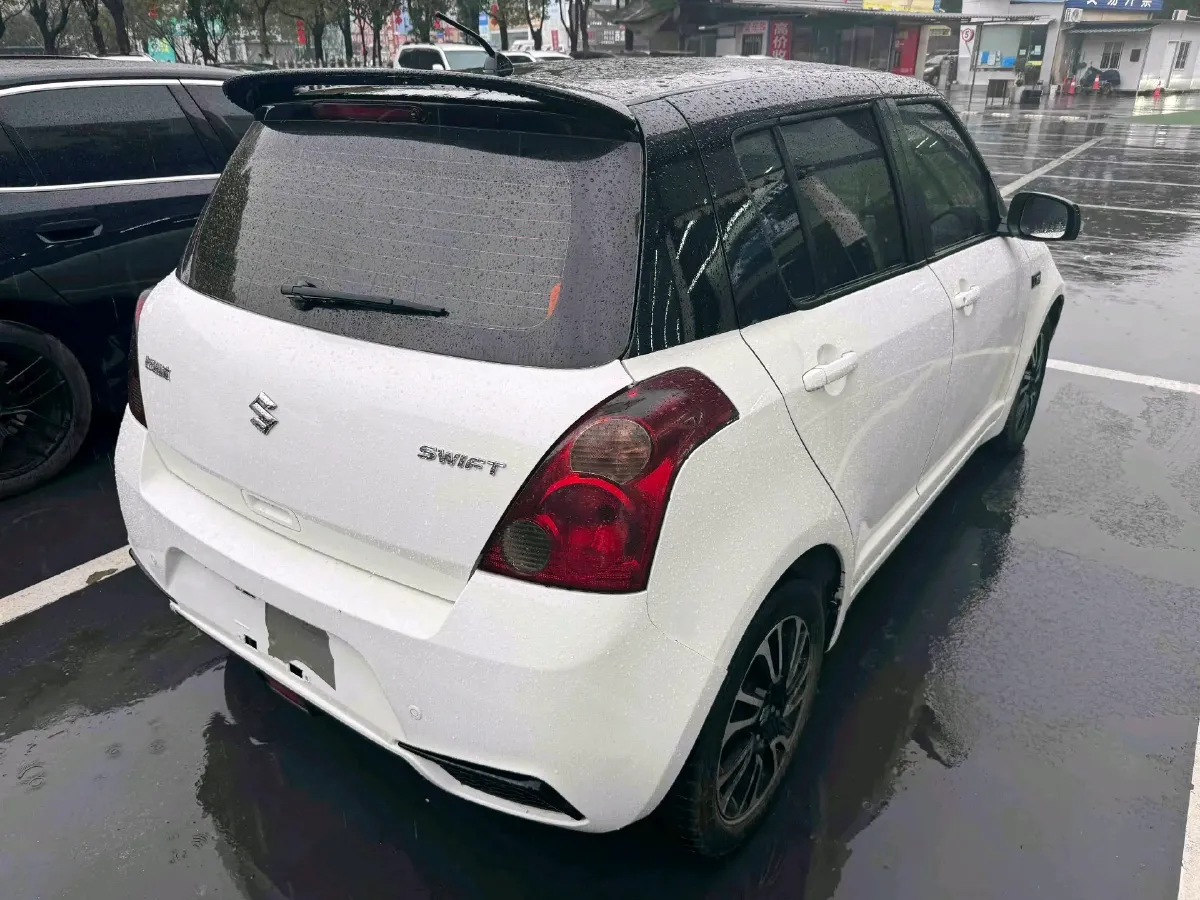2016 Suzuki Swift 1.5L 103HP L4 4AT,autocango,china used car exporter,china ev exporter,chinese used car exporter,chinese used ev exporter