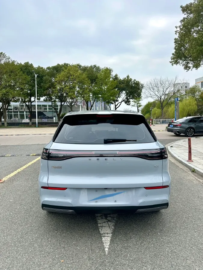 2024 LanDian E5 1.5L 110HP L4 E-CVT PHEV 17.52KWH,autocango,china used car exporter,china ev exporter,chinese used car exporter,chinese used ev exporter