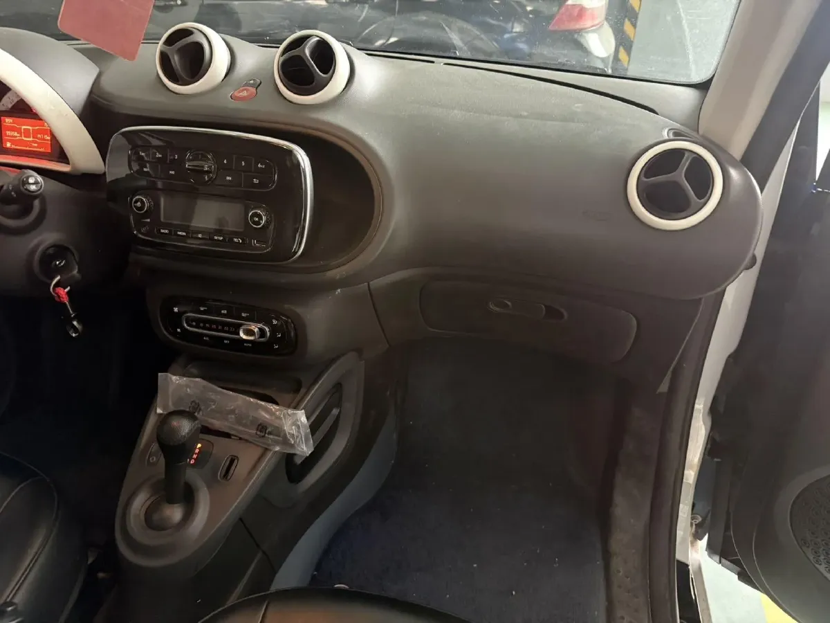 2018 HuangHai JiaoLong 2.4L 143HP L4 5AT,autocango,china used car exporter,china ev exporter,chinese used car exporter,chinese used ev exporter