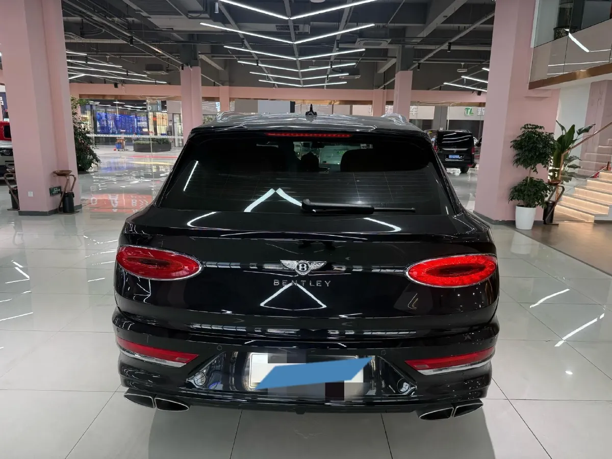 2021 Bentley Bentayga 4.0T 550HP V8 8AT,autocango,china used car exporter,china ev exporter,chinese used car exporter,chinese used ev exporter