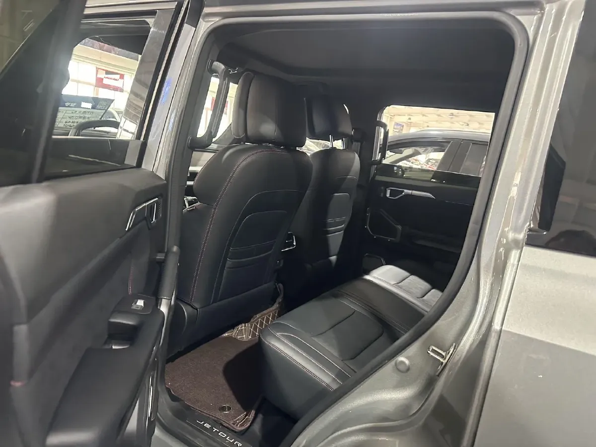 2025 Jetour Traveller 2.0T 254HP L4 7DCT,autocango,china used car exporter,china ev exporter,chinese used car exporter,chinese used ev exporter