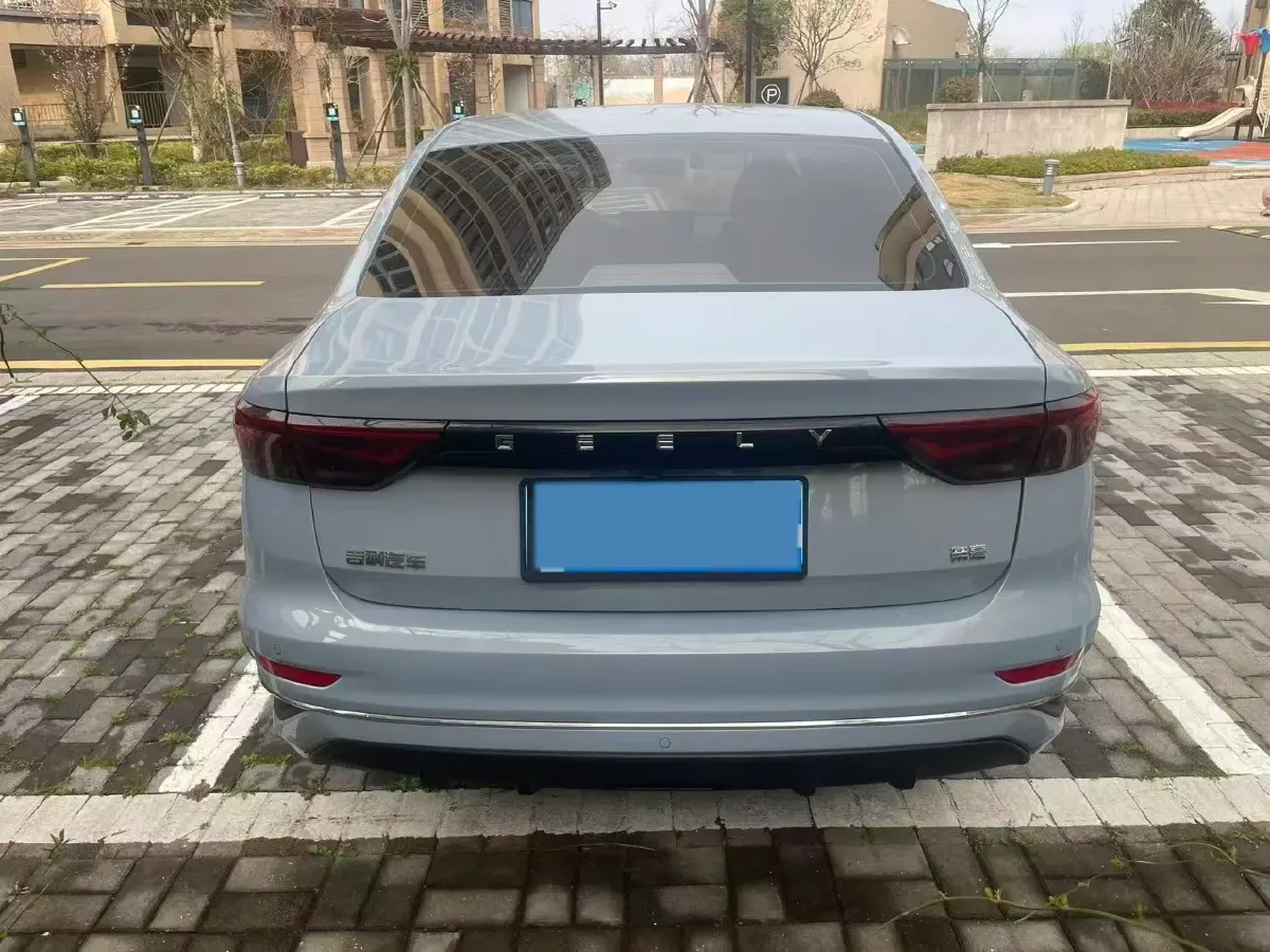 2025 Geely Emgrand 1.5L 127HP L4 5MT,autocango,china used car exporter,china ev exporter,chinese used car exporter,chinese used ev exporter
