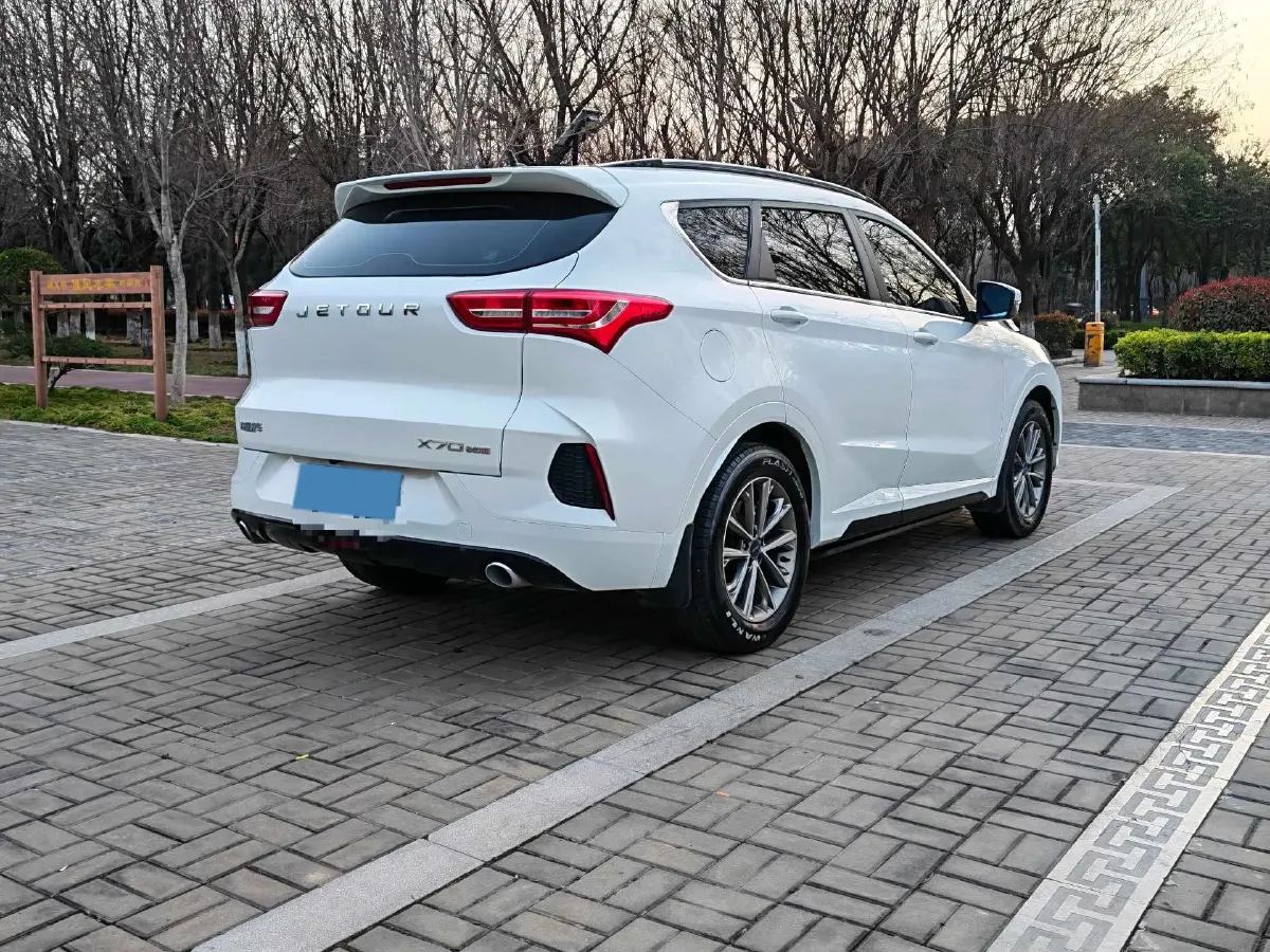 2021 Jetour X70 1.5T 156HP L4 6MT,autocango,china used car exporter,china ev exporter,chinese used car exporter,chinese used ev exporter