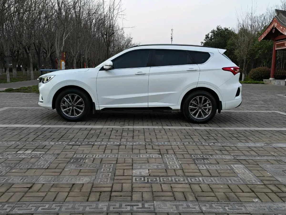 2021 Jetour X70 1.5T 156HP L4 6MT,autocango,china used car exporter,china ev exporter,chinese used car exporter,chinese used ev exporter