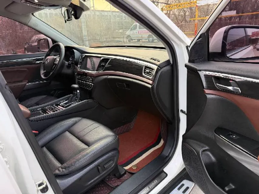 2017 GAC Trumpchi GS8 2.0T 201HP L4 6AT,autocango,china used car exporter,china ev exporter,chinese used car exporter,chinese used ev exporter