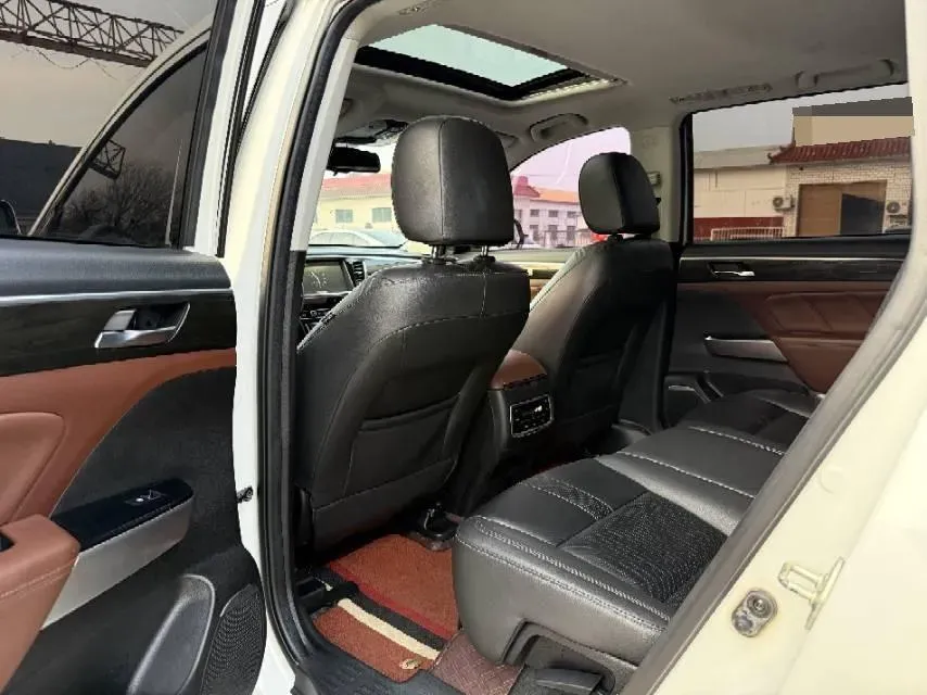 2017 GAC Trumpchi GS8 2.0T 201HP L4 6AT,autocango,china used car exporter,china ev exporter,chinese used car exporter,chinese used ev exporter