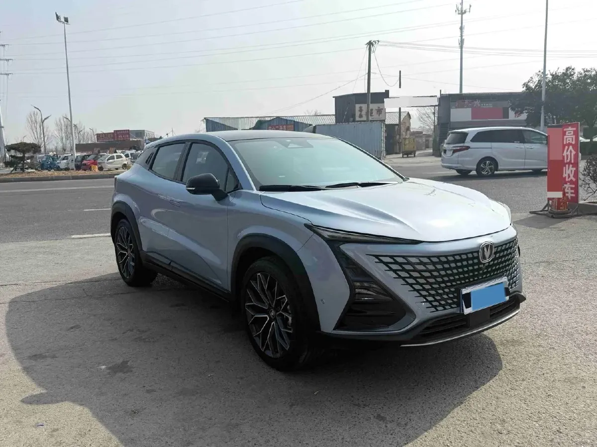 2022 ChangAn UNI-T 1.5T 188HP L4 7DCT,autocango,china used car exporter,china ev exporter,chinese used car exporter,chinese used ev exporter