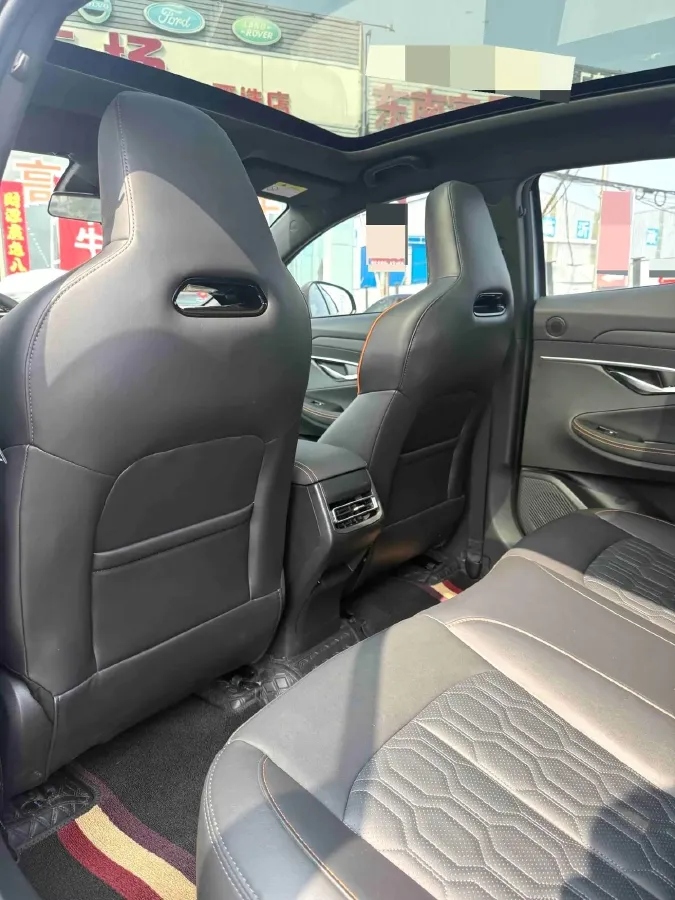 2022 ChangAn UNI-T 1.5T 188HP L4 7DCT,autocango,china used car exporter,china ev exporter,chinese used car exporter,chinese used ev exporter