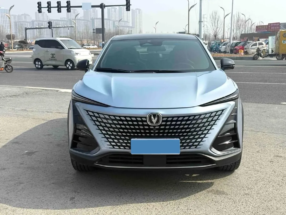 2022 ChangAn UNI-T 1.5T 188HP L4 7DCT,autocango,china used car exporter,china ev exporter,chinese used car exporter,chinese used ev exporter