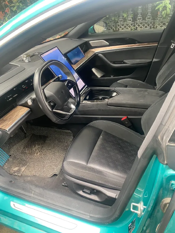 2022 Jeep Grand Commander 2.0T 234HP L4 9AT,autocango,china used car exporter,china ev exporter,chinese used car exporter,chinese used ev exporter