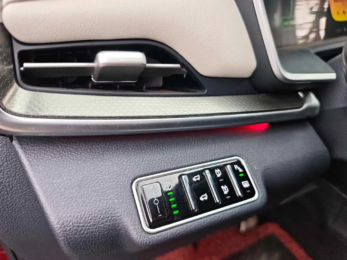 2018 Weltmeister EX5 BEV 52.56KWH,autocango,china used car exporter,china ev exporter,chinese used car exporter,chinese used ev exporter