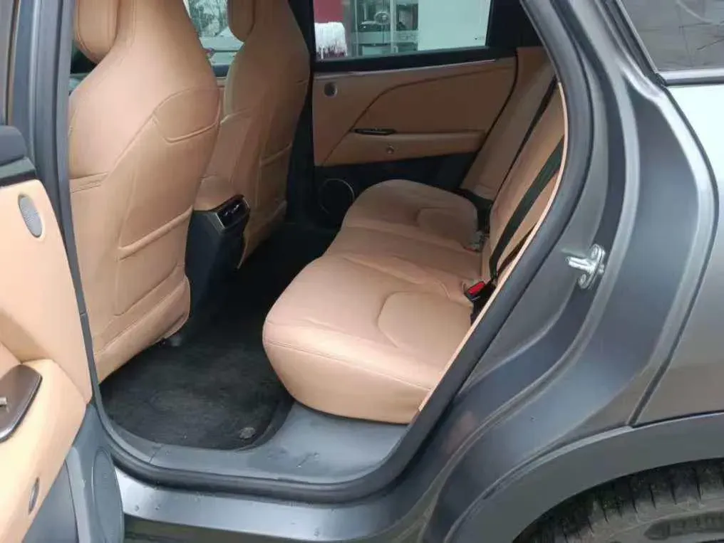 2025 Ford Ranger 2.3T 186HP L4 8AT,autocango,china used car exporter,china ev exporter,chinese used car exporter,chinese used ev exporter