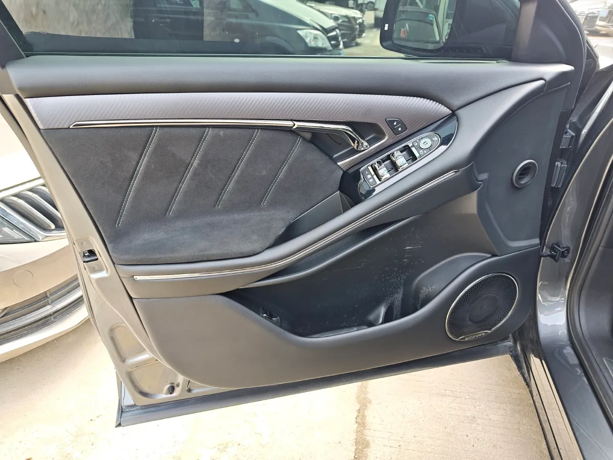 2025 Voyah FREE 1.5T 150HP L4 REEV 43KWH,autocango,china used car exporter,china ev exporter,chinese used car exporter,chinese used ev exporter