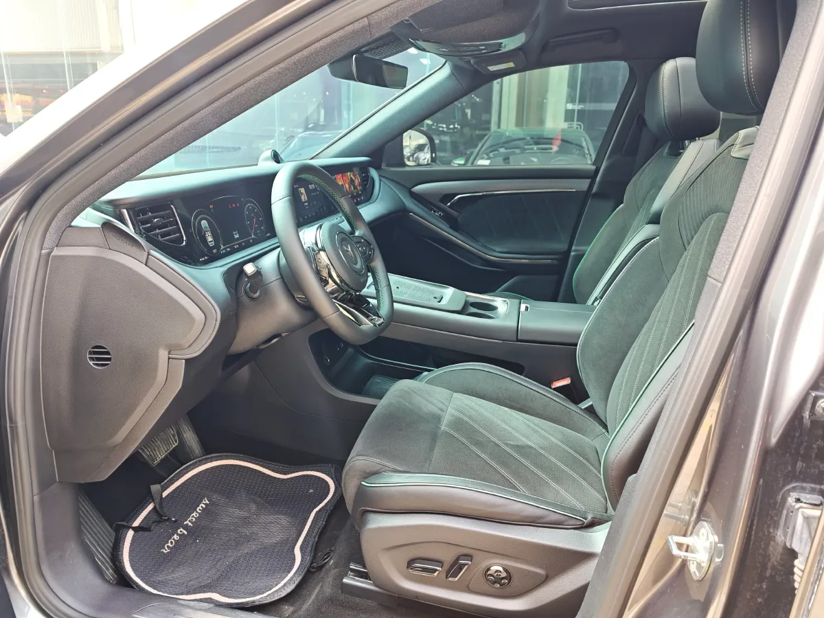 2025 Voyah FREE 1.5T 150HP L4 REEV 43KWH,autocango,china used car exporter,china ev exporter,chinese used car exporter,chinese used ev exporter