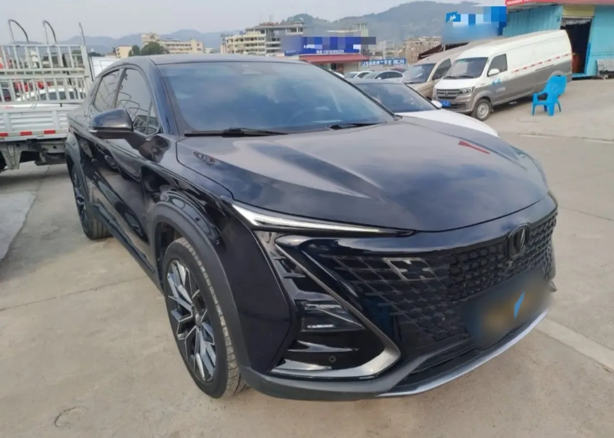 2022 ChangAn UNI-T 1.5T 188HP L4 7DCT,autocango,china used car exporter,china ev exporter,chinese used car exporter,chinese used ev exporter