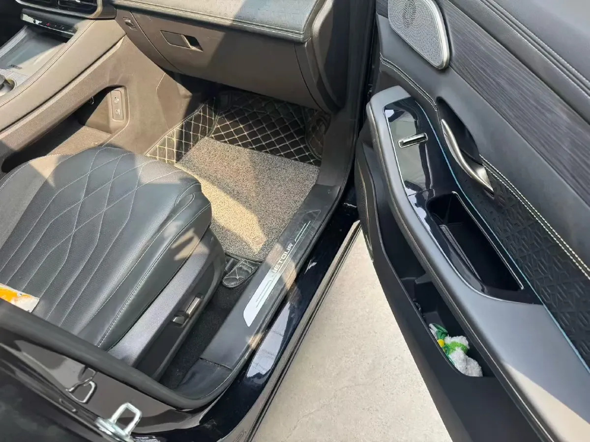 2023 Jetour Traveller 2.0T 254HP L4 7DCT,autocango,china used car exporter,china ev exporter,chinese used car exporter,chinese used ev exporter