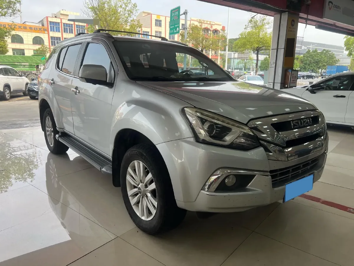 2018 Isuzu Mu-X 1.9T 163HP L4 6AT,autocango,china used car exporter,china ev exporter,chinese used car exporter,chinese used ev exporter