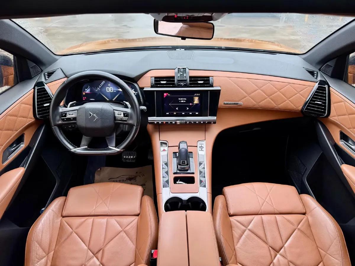 2018 DS 7 1.6T 220HP L4 8AT,autocango,china used car exporter,china ev exporter,chinese used car exporter,chinese used ev exporter