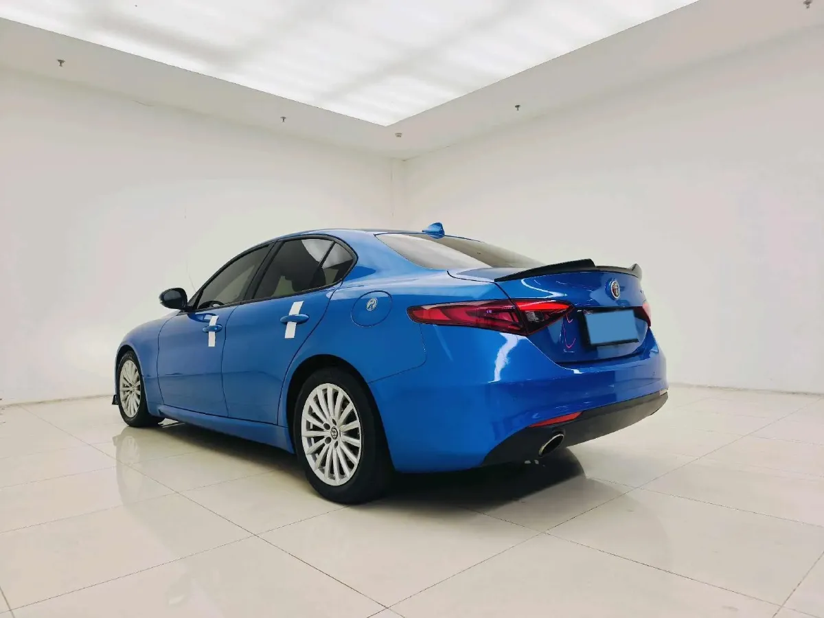 2017 Toyota Highlander 2.0T 220HP L4 6AT,autocango,china used car exporter,china ev exporter,chinese used car exporter,chinese used ev exporter