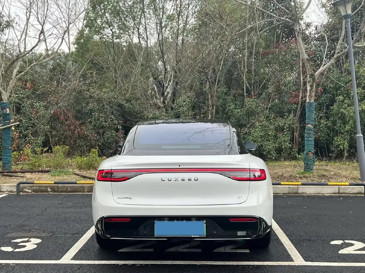 2024 Luxeed S7 BEV 82KWH,autocango,china used car exporter,china ev exporter,chinese used car exporter,chinese used ev exporter
