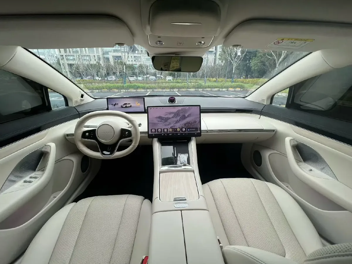 2024 Luxeed S7 BEV 82KWH,autocango,china used car exporter,china ev exporter,chinese used car exporter,chinese used ev exporter