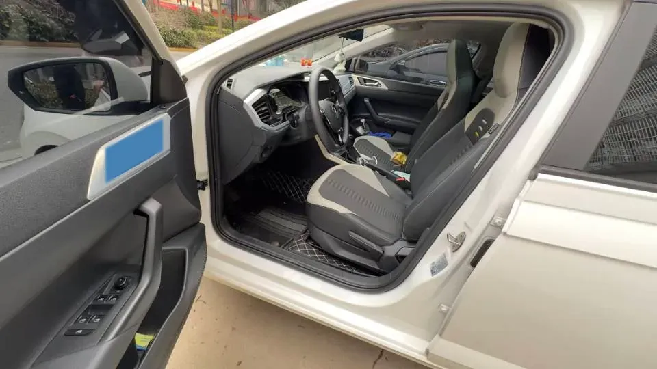 2019 Volkswagen Polo 1.5L 113HP L4 6AT,autocango,china used car exporter,china ev exporter,chinese used car exporter,chinese used ev exporter