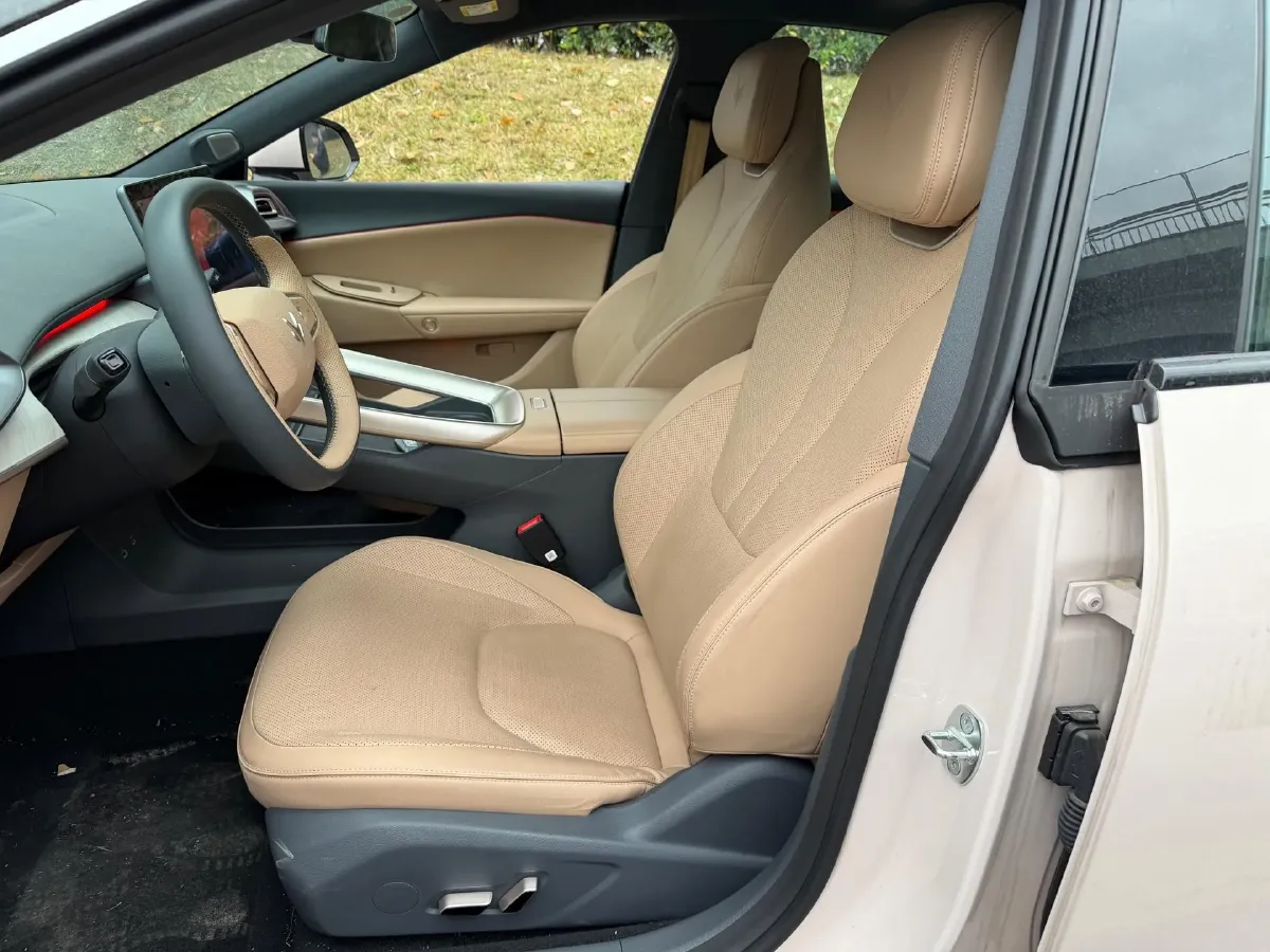 2025 ARCFOX αS5 BEV,autocango,china used car exporter,china ev exporter,chinese used car exporter,chinese used ev exporter