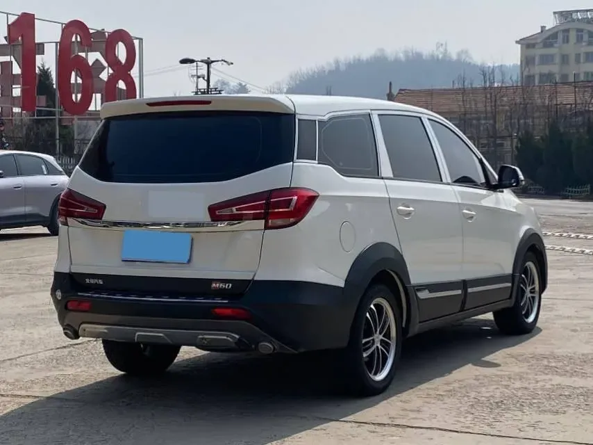 2017 BAIC WeiWang M60 1.5L 116HP L4 5MT,autocango,china used car exporter,china ev exporter,chinese used car exporter,chinese used ev exporter