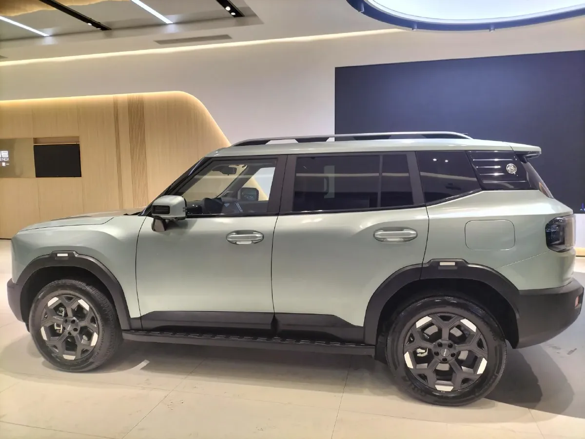 2025 Jetour Traveller 2.0T 254HP L4 7DCT,autocango,china used car exporter,china ev exporter,chinese used car exporter,chinese used ev exporter