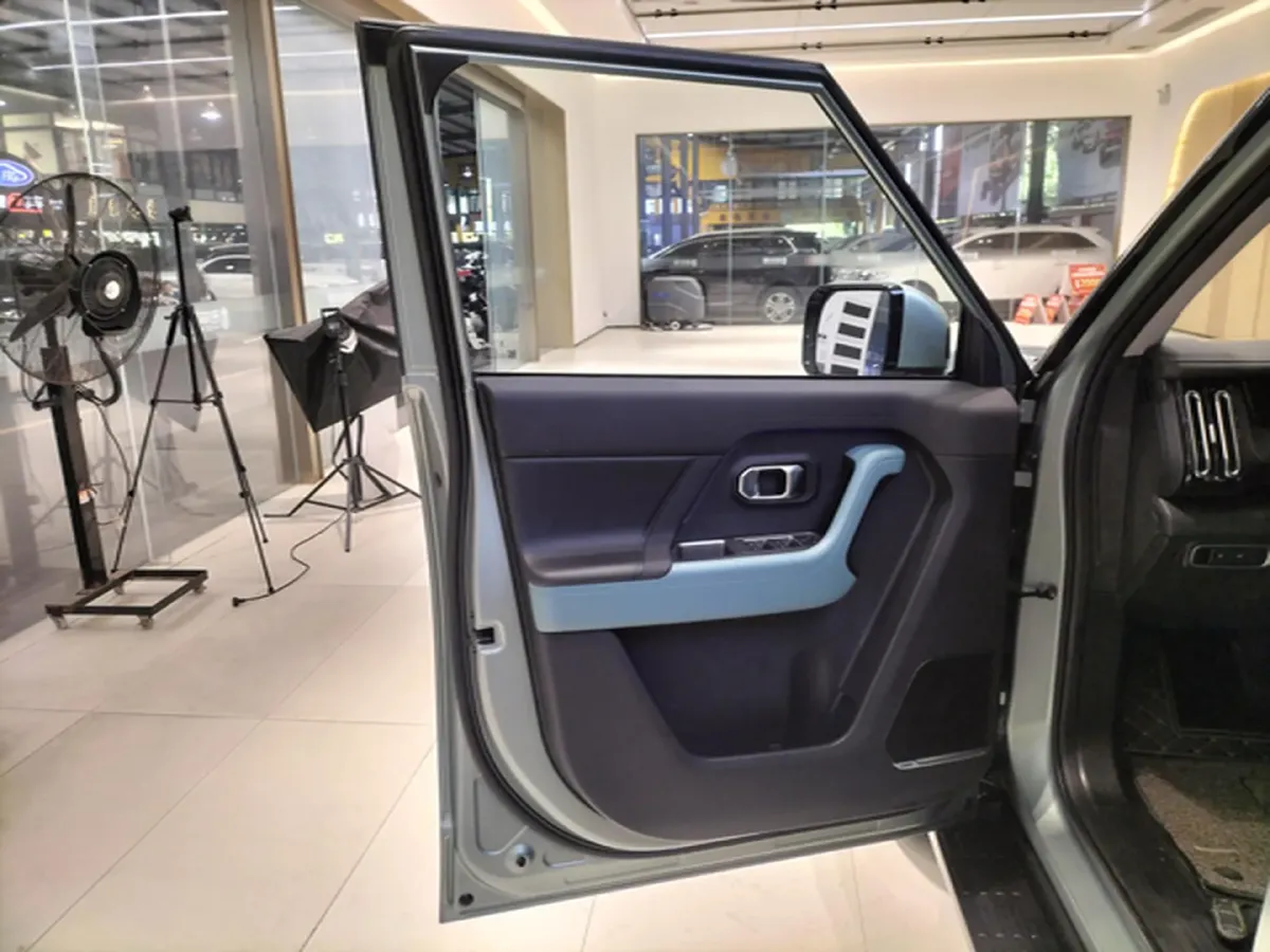 2025 Jetour Traveller 2.0T 254HP L4 7DCT,autocango,china used car exporter,china ev exporter,chinese used car exporter,chinese used ev exporter