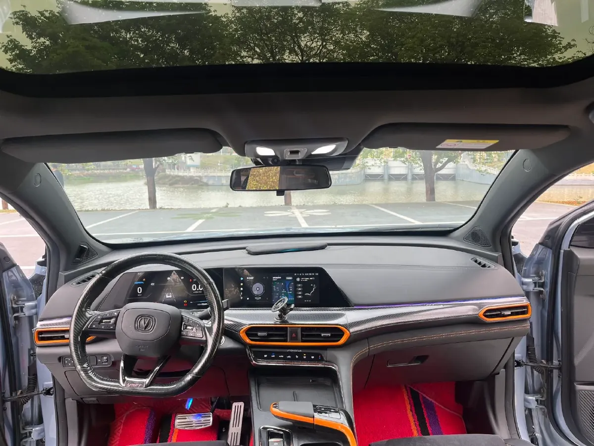 2022 ChangAn UNI-T 1.5T 188HP L4 7DCT,autocango,china used car exporter,china ev exporter,chinese used car exporter,chinese used ev exporter