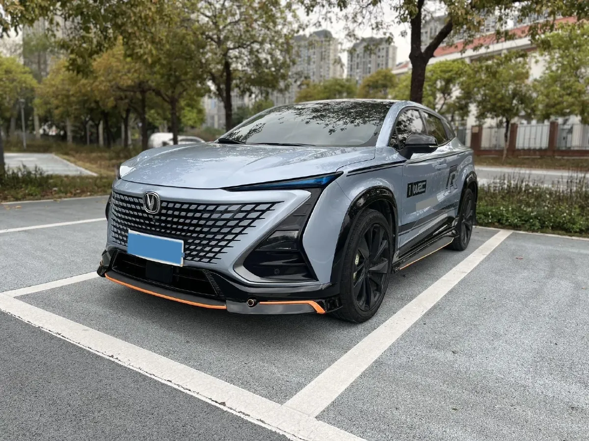 2022 ChangAn UNI-T 1.5T 188HP L4 7DCT,autocango,china used car exporter,china ev exporter,chinese used car exporter,chinese used ev exporter