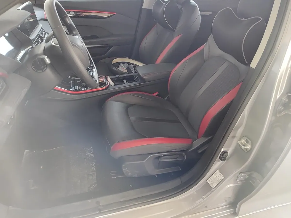 2021 DongFeng Aeolus YiXuan 1.5T 150HP L4 6DCT,autocango,china used car exporter,china ev exporter,chinese used car exporter,chinese used ev exporter