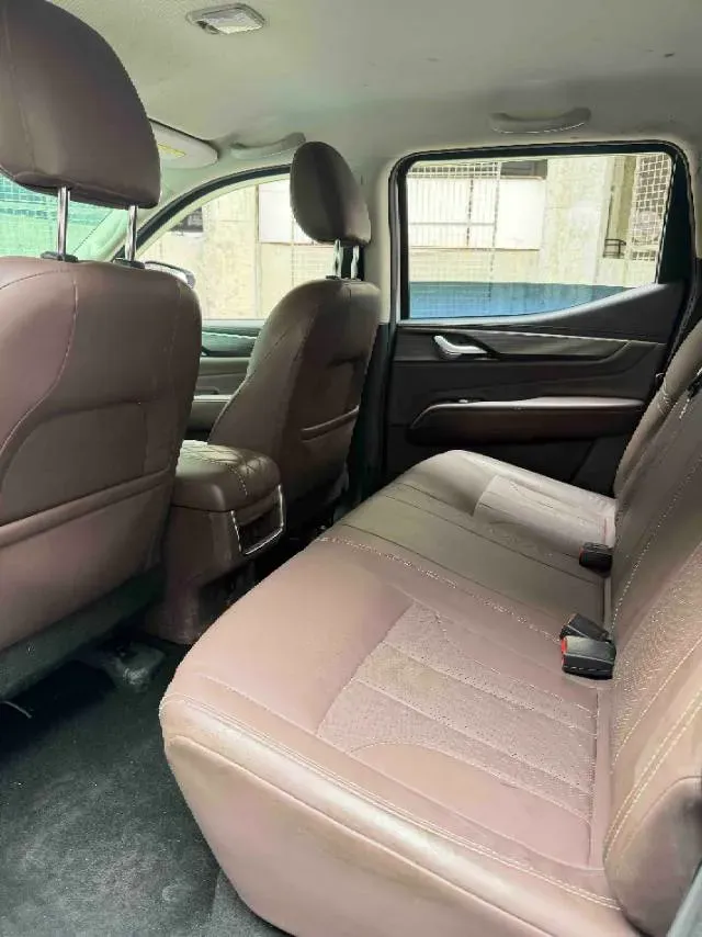 2022 Dongfeng RuiQi 7 2.3T 166HP L4 8AT,autocango,china used car exporter,china ev exporter,chinese used car exporter,chinese used ev exporter