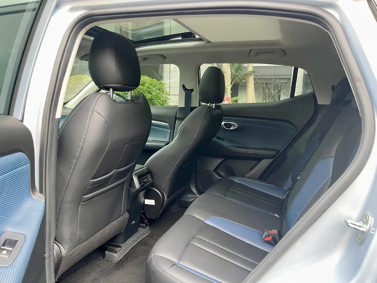 2023 GAC Trumpchi GS3 1.5T 177HP L4 7DCT,autocango,china used car exporter,china ev exporter,chinese used car exporter,chinese used ev exporter