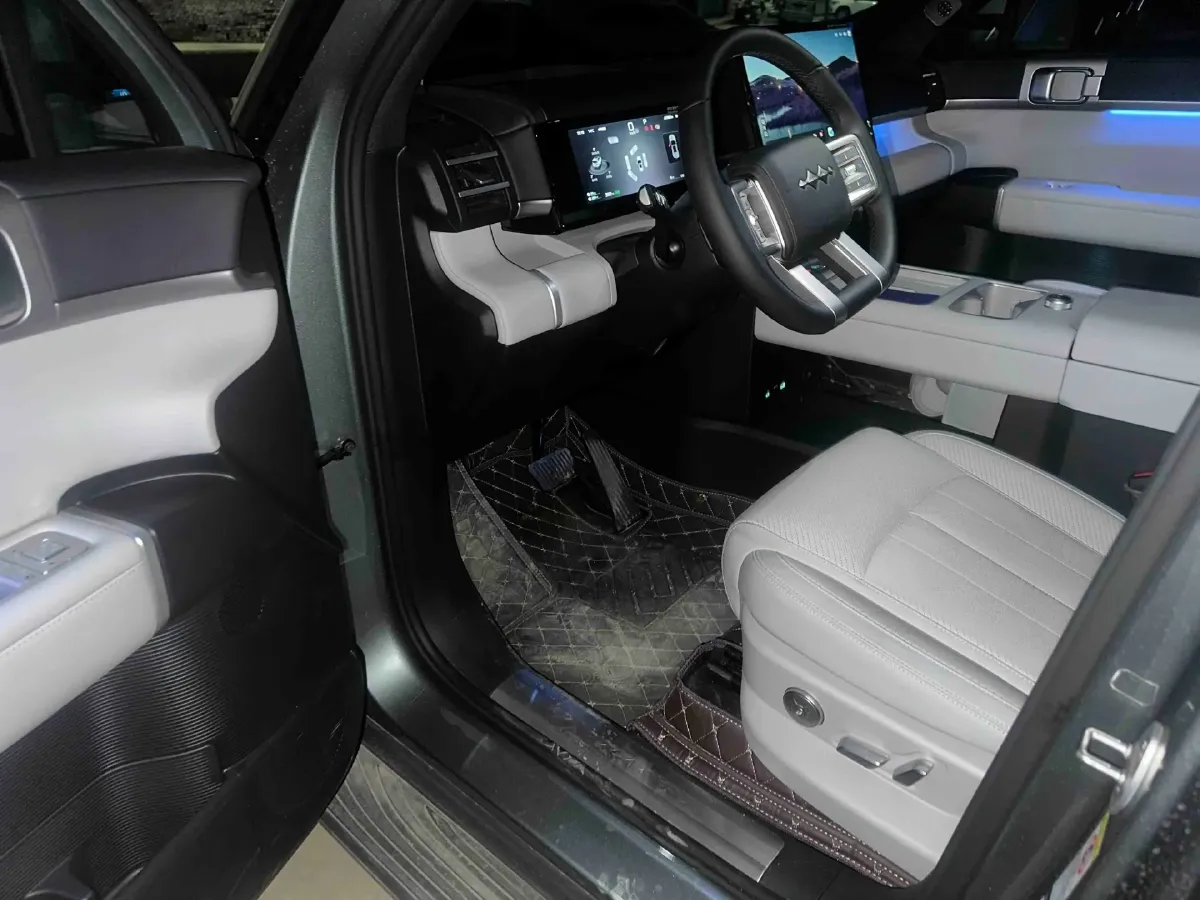 2025 FangChengBao Tai 7 1.5T 156HP L4 E-CVT PHEV,autocango,china used car exporter,china ev exporter,chinese used car exporter,chinese used ev exporter