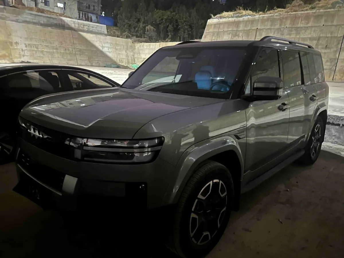 2025 FangChengBao Tai 7 1.5T 156HP L4 E-CVT PHEV,autocango,china used car exporter,china ev exporter,chinese used car exporter,chinese used ev exporter