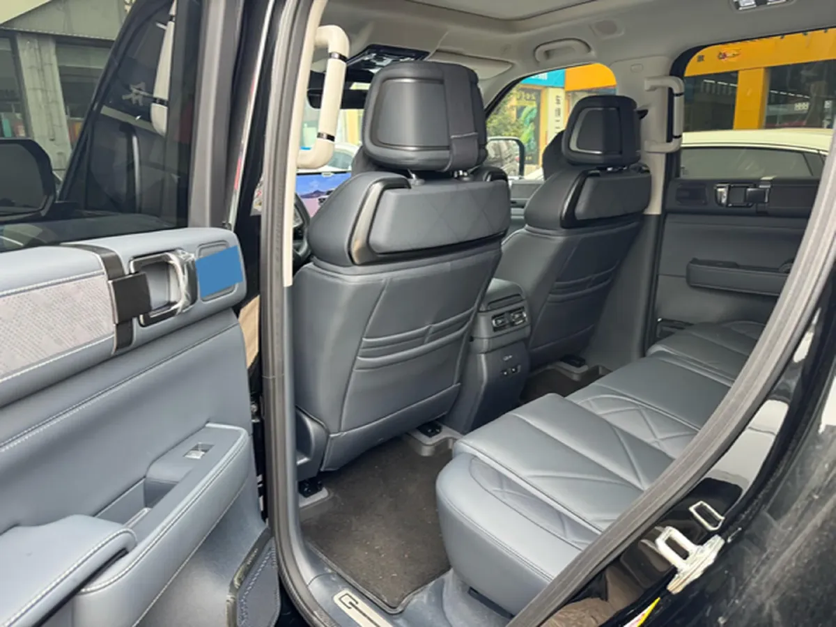 2023 FangChengBao Bao 5 1.5T 194HP L4 E-CVT PHEV 31.8KWH,autocango,china used car exporter,china ev exporter,chinese used car exporter,chinese used ev exporter