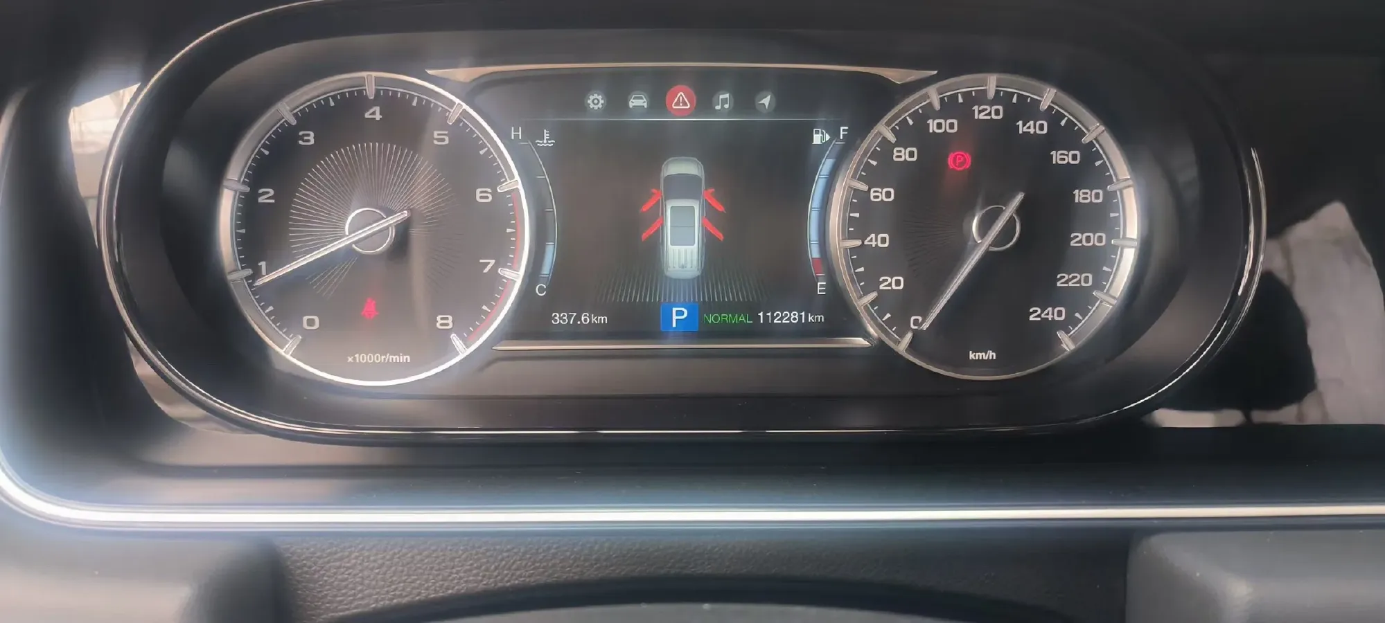 2021 GAC Trumpchi M6 1.5T 169HP L4 7DCT,autocango,china used car exporter,china ev exporter,chinese used car exporter,chinese used ev exporter