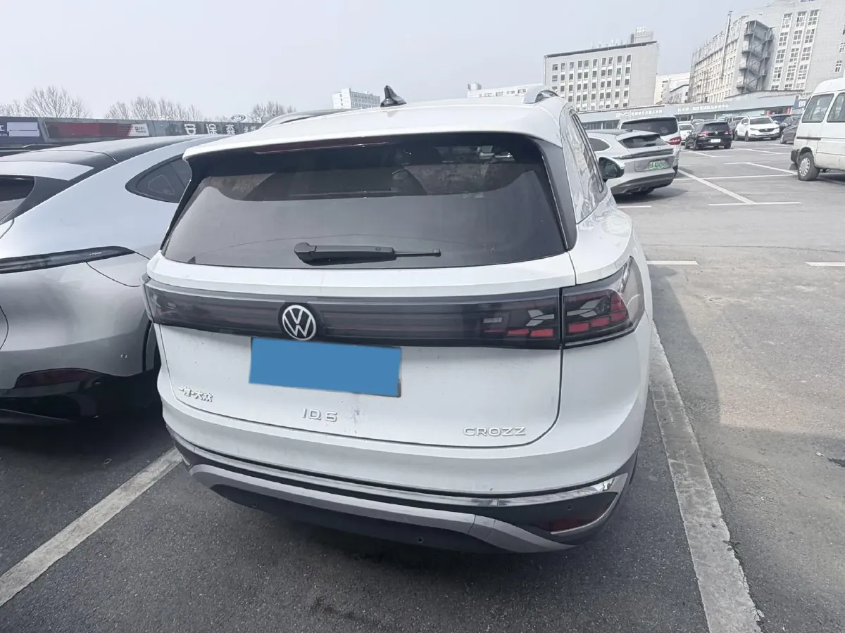 2022 Volkswagen ID.6 Crozz BEV 84.8KWH,autocango,china used car exporter,china ev exporter,chinese used car exporter,chinese used ev exporter