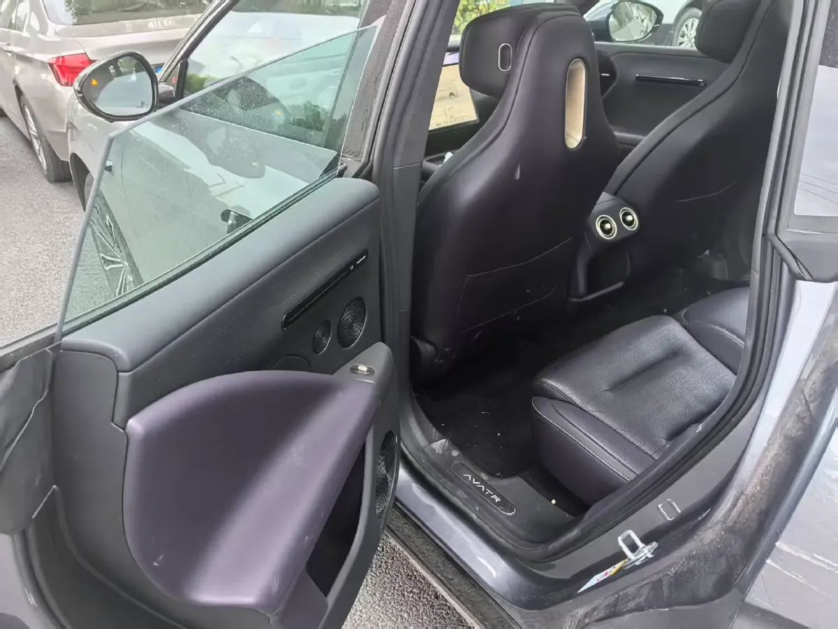 2024 Avatr 07 1.5T 156HP L4 REEV 39.05KWH,autocango,china used car exporter,china ev exporter,chinese used car exporter,chinese used ev exporter